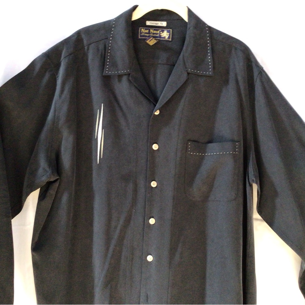 Very nice black Nat Nast .